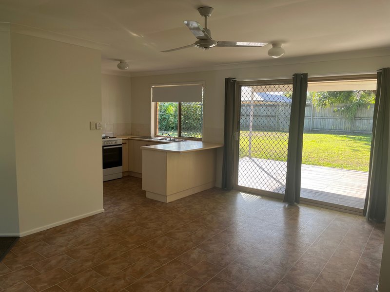 Photo - 128 Bancroft Terrace, Deception Bay QLD 4508 - Image 4
