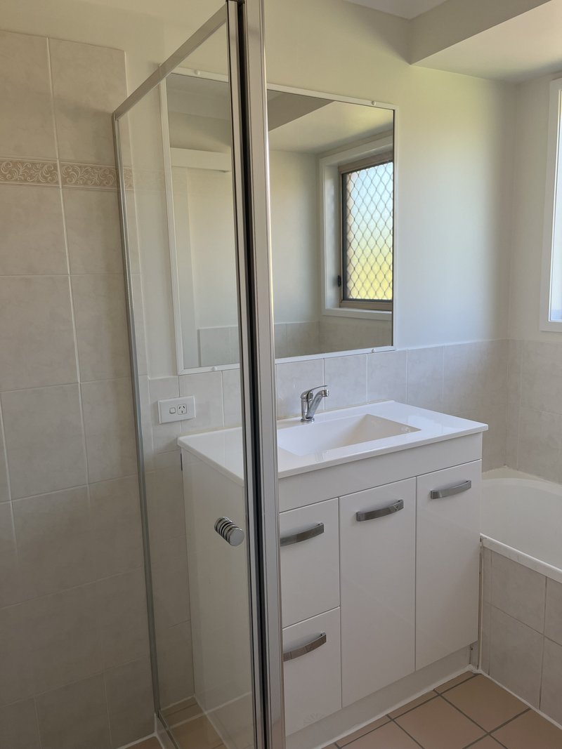 Photo - 128 Bancroft Terrace, Deception Bay QLD 4508 - Image 5