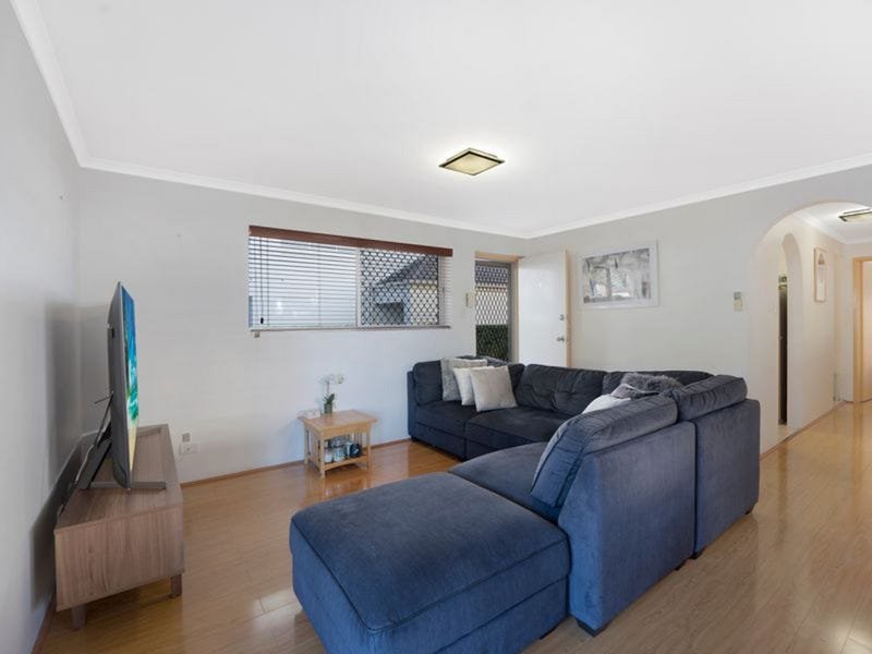 Photo - 1/28 Barlow Street, Clayfield QLD 4011 - Image 7