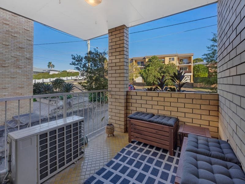 Photo - 1/28 Barlow Street, Clayfield QLD 4011 - Image 8