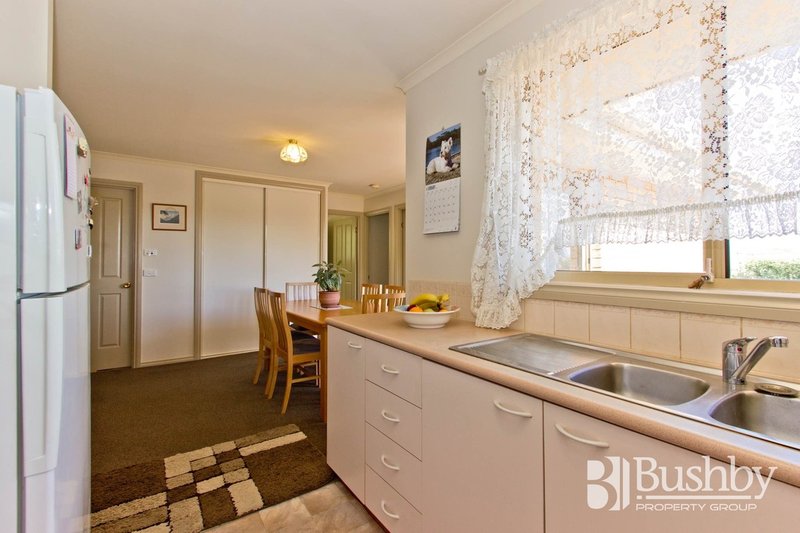 Photo - 1/28 Beverley Hills Road, Newstead TAS 7250 - Image 6