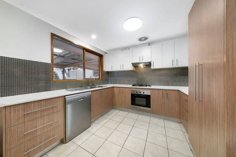 Photo - 128 Cairns Road, Hampton Park VIC 3976 - Image 3