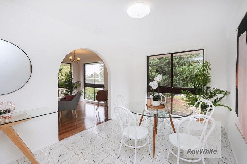 Photo - 128 Carrick Drive, Gladstone Park VIC 3043 - Image 9