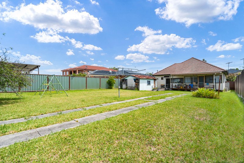 Photo - 128 Chisholm Road, Auburn NSW 2144 - Image 3