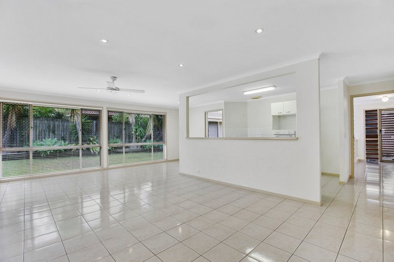 Photo - 128 Crotona Road East , Alexandra Hills QLD 4161 - Image 5