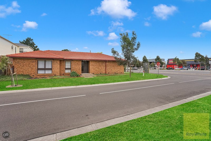 Photo - 128 Derrimut Road, Hoppers Crossing VIC 3029 - Image 2