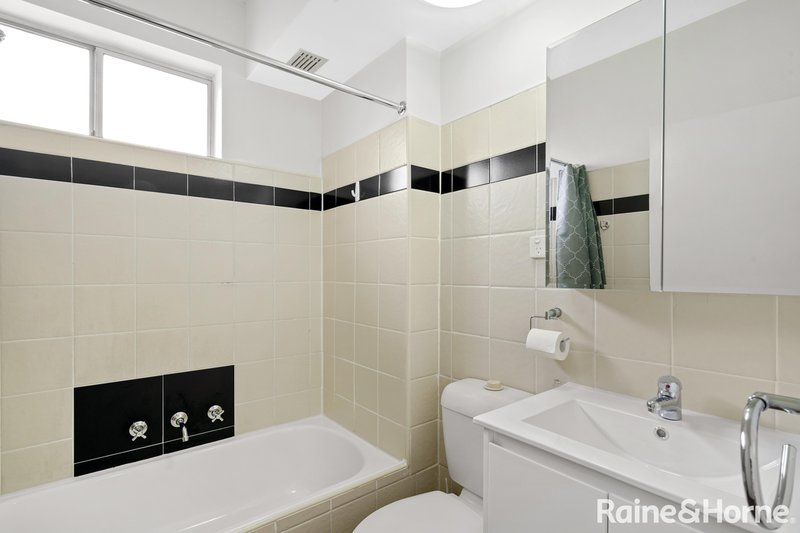 Photo - 12/8 Drummond Street, Warwick Farm NSW 2170 - Image 6