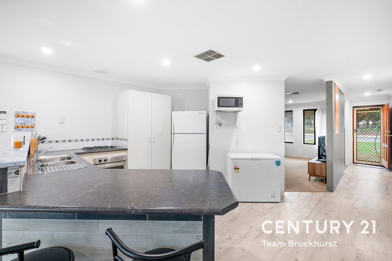 Photo - 128 Gay Street, Huntingdale WA 6110 - Image 10