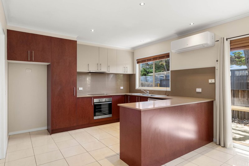 Photo - 1/28 Grandview Grove, Cowes VIC 3922 - Image 3