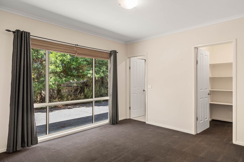 Photo - 1/28 Grandview Grove, Cowes VIC 3922 - Image 6