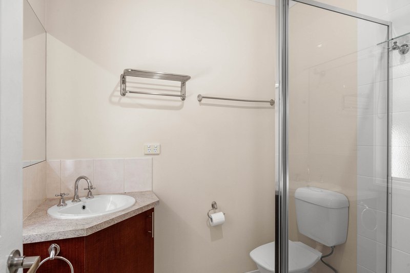 Photo - 1/28 Grandview Grove, Cowes VIC 3922 - Image 7