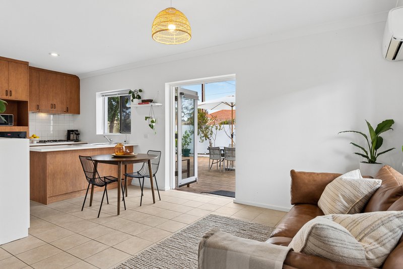 Photo - 1/28 Hastings Street, Glenelg South SA 5045 - Image 2