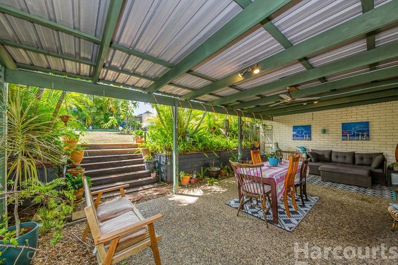 Photo - 1/28 Headsail Dr , Banksia Beach QLD 4507 - Image 7