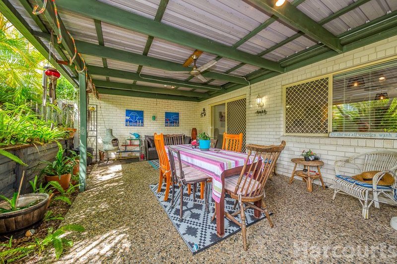 Photo - 1/28 Headsail Dr , Banksia Beach QLD 4507 - Image 8