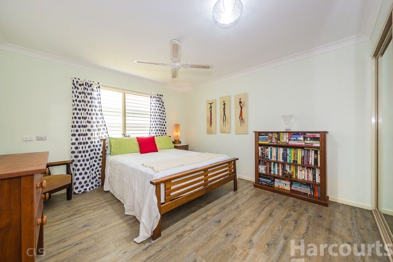 Photo - 1/28 Headsail Dr , Banksia Beach QLD 4507 - Image 13