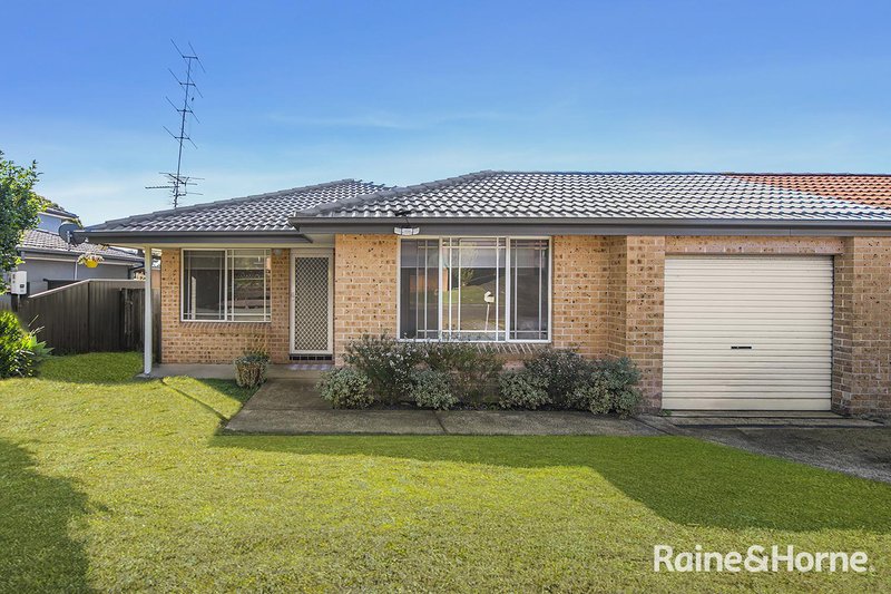Photo - 1/28 Hempstalk Crescent, Kariong NSW 2250 - Image 1