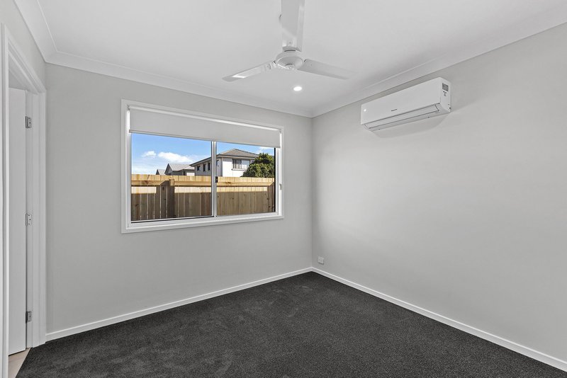 Photo - 1/28 Higgs Street, Deception Bay QLD 4508 - Image 7