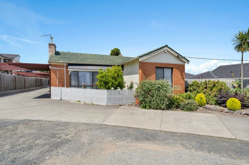 Photo - 1/28 Jones Road, Dandenong VIC 3175 - Image 11