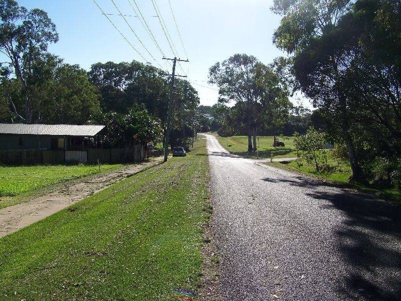 Photo - 128 Lucas Drive, Lamb Island QLD 4184 - Image 7