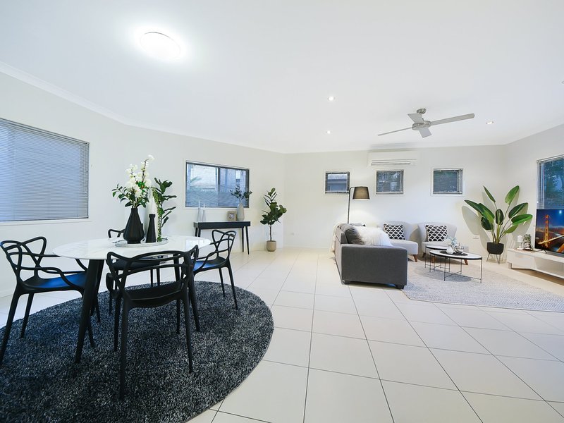 Photo - 1/28 Lutana Street, Stafford QLD 4053 - Image 3