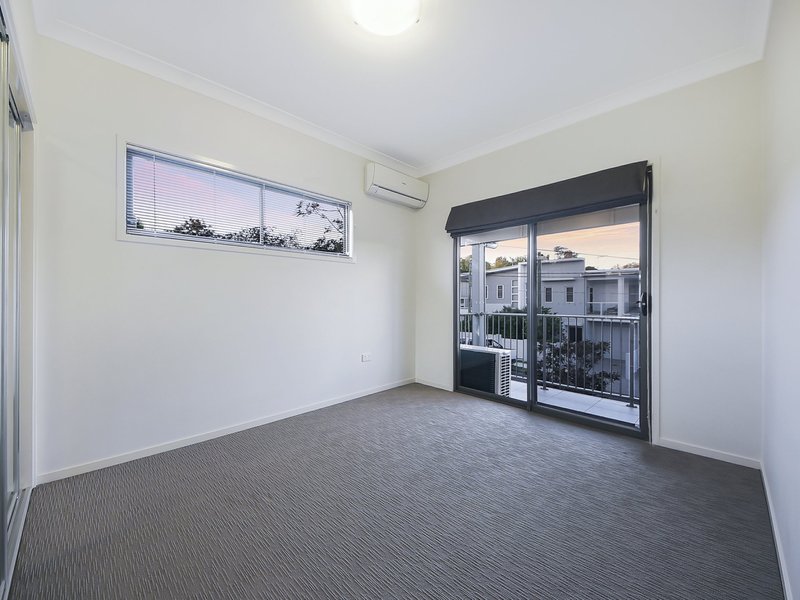 Photo - 1/28 Lutana Street, Stafford QLD 4053 - Image 11