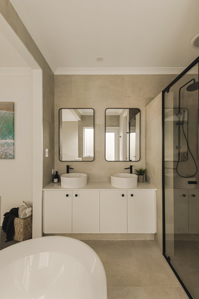 Photo - 128 Midsummer Avenue, Jindalee WA 6036 - Image 15