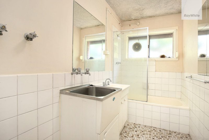 Photo - 1/28 Ormond Road, Ascot Vale VIC 3032 - Image 8