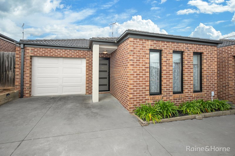 Photo - 12/8 Pads Way, Sunbury VIC 3429 - Image 1