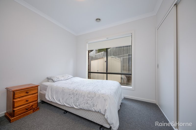 Photo - 12/8 Pads Way, Sunbury VIC 3429 - Image 7