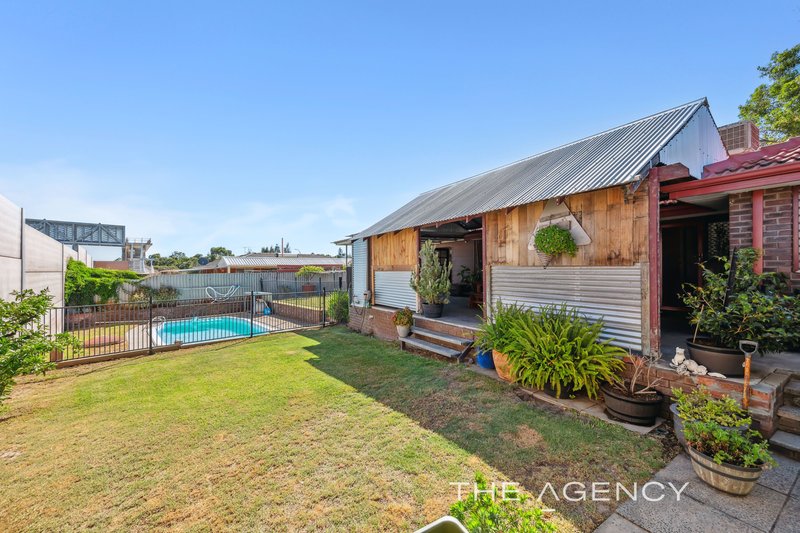 Photo - 128 Partridge Way, Thornlie WA 6108 - Image 16