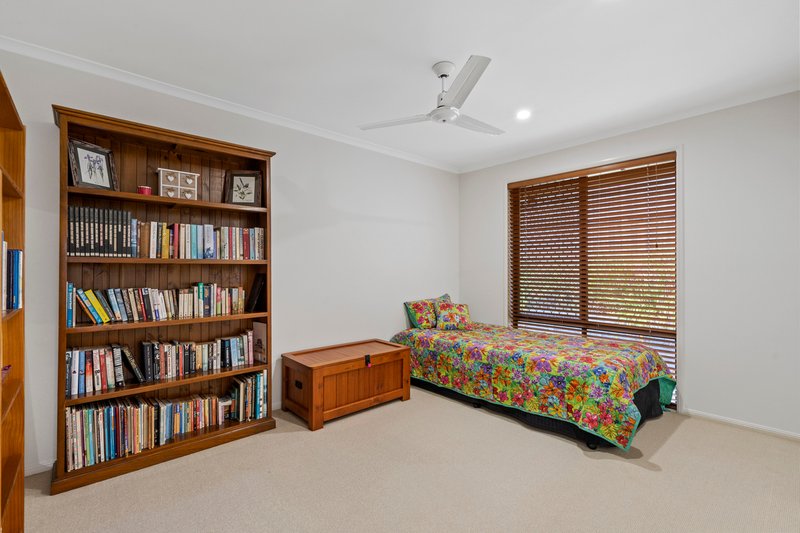 Photo - 128 Petersen Street, Wynnum QLD 4178 - Image 19