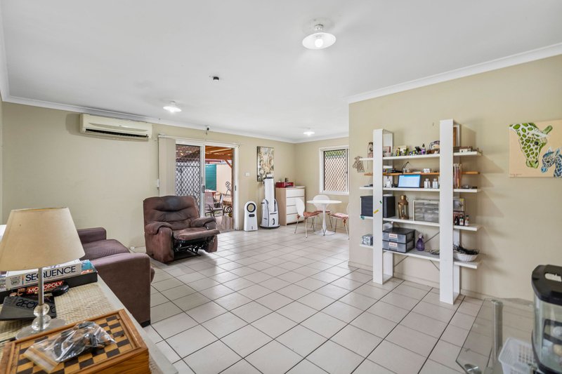 Photo - 128 Short Street, Boronia Heights QLD 4124 - Image 2