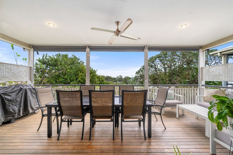 Photo - 128 Shrapnel Road, Cannon Hill QLD 4170 - Image 3