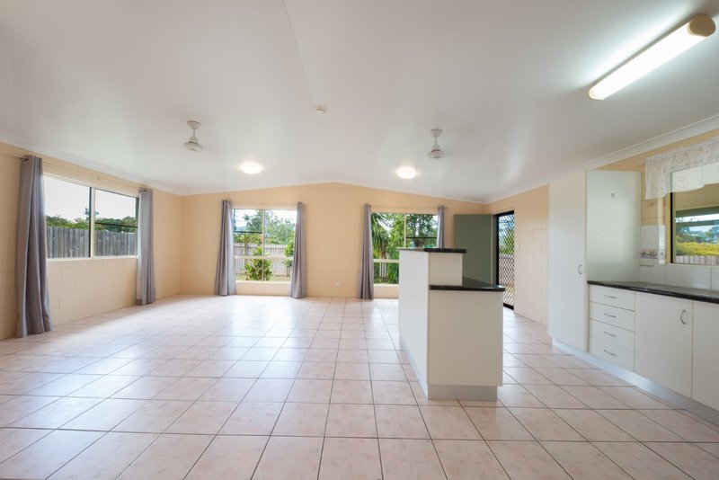 Photo - 128 Shute Harbour Road, Cannonvale QLD 4802 - Image 4