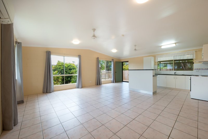 Photo - 128 Shute Harbour Road, Cannonvale QLD 4802 - Image 7