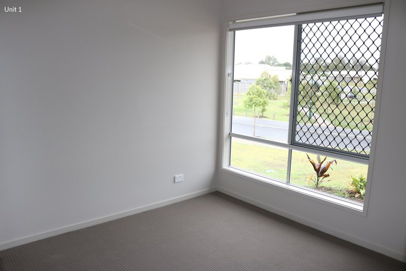 Photo - 1&2/8 Southland Street, Leichhardt QLD 4305 - Image 18