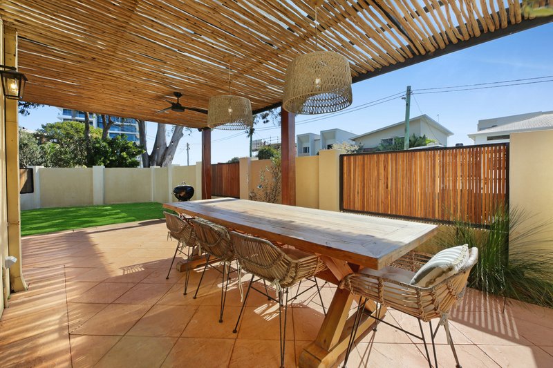 Photo - 1/28 Twenty Third Avenue, Palm Beach QLD 4221 - Image 3