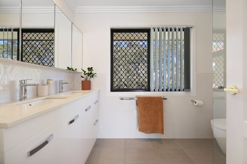 Photo - 1/28 Twenty Third Avenue, Palm Beach QLD 4221 - Image 12