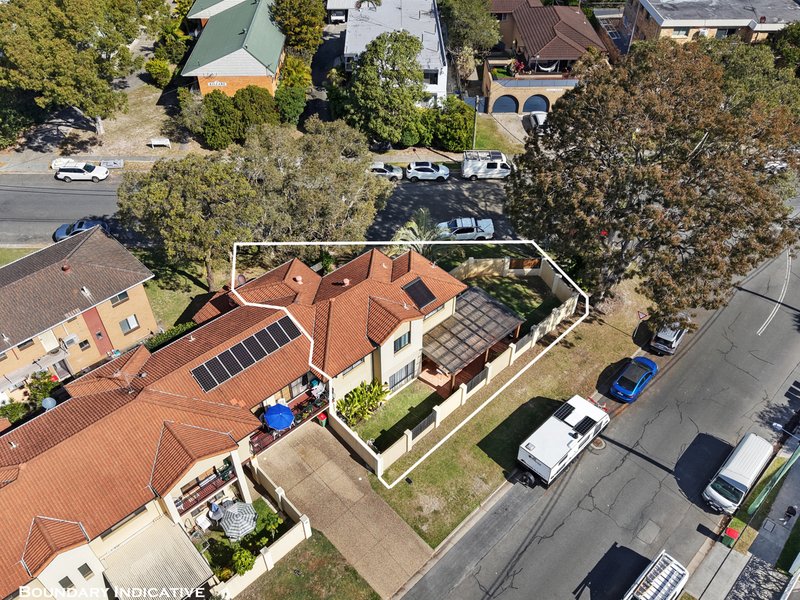 Photo - 1/28 Twenty Third Avenue, Palm Beach QLD 4221 - Image 25