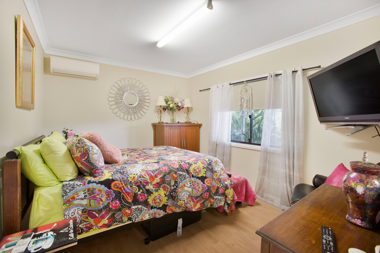 5-bedroom house at 128 Valdora Road, Valdora, QLD 4561, , Queensland