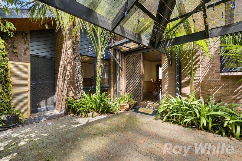 Photo - 128 Whites Lane, Wheelers Hill VIC 3150 - Image 9