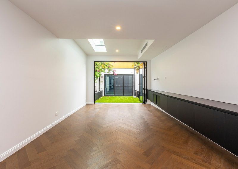 Photo - 128 Wyndham Street, Alexandria NSW 2015 - Image 1