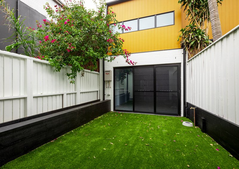 Photo - 128 Wyndham Street, Alexandria NSW 2015 - Image 4