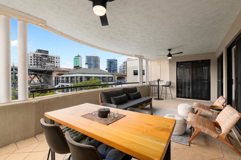Photo - 128/193 Main Street, Kangaroo Point QLD 4169 - Image 1