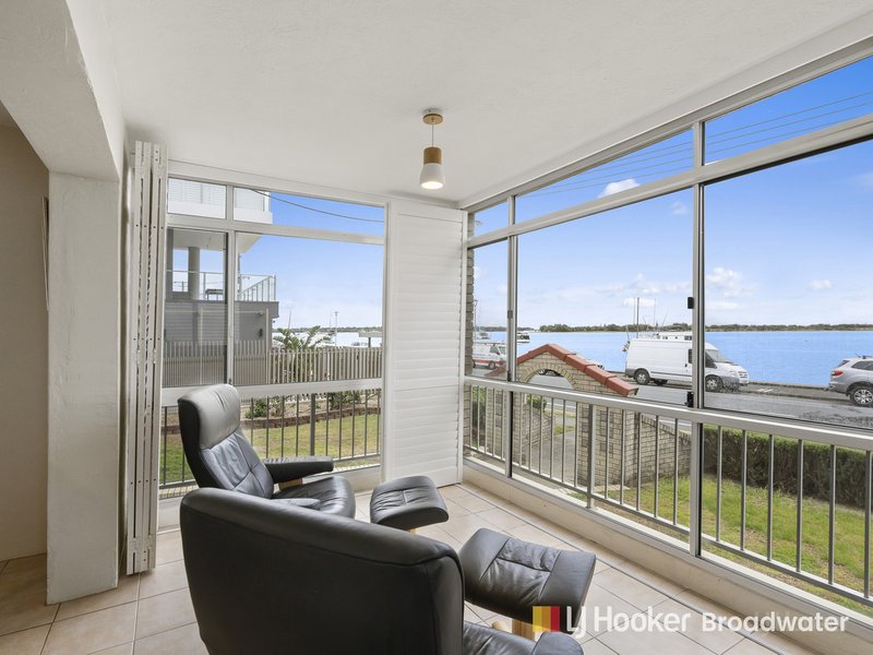 Photo - 1/282 Marine Parade, Labrador QLD 4215 - Image 7