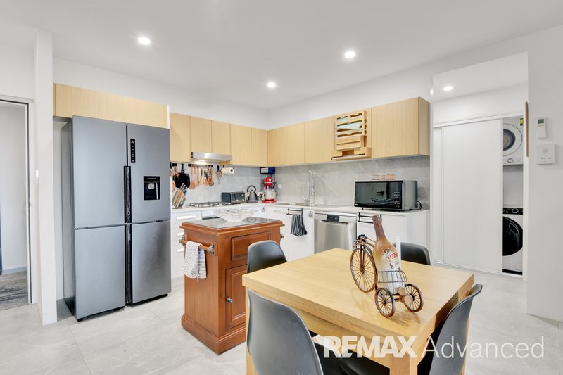 Photo - 128/3-5 Spinnaker Drive, Sandstone Point QLD 4511 - Image 3