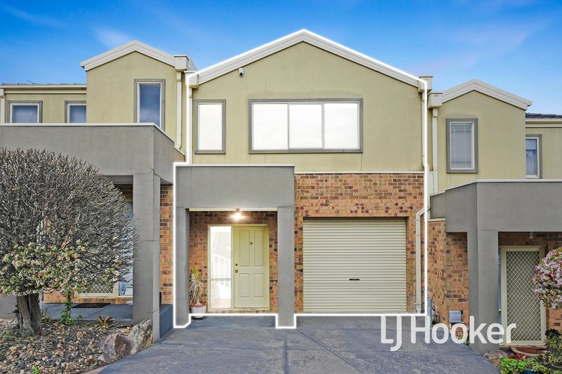 Photo - 12/84 Heatherton Road, Endeavour Hills VIC 3802 - Image 1