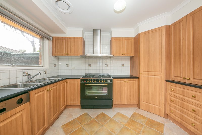 Photo - 1/285 Blackburn Road, Doncaster East VIC 3109 - Image 3