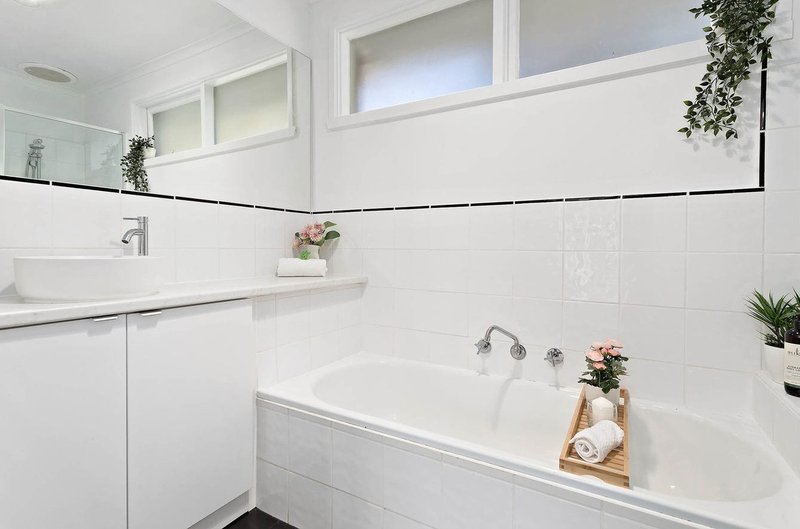 Photo - 1/285 Canterbury Road, Heathmont VIC 3135 - Image 7