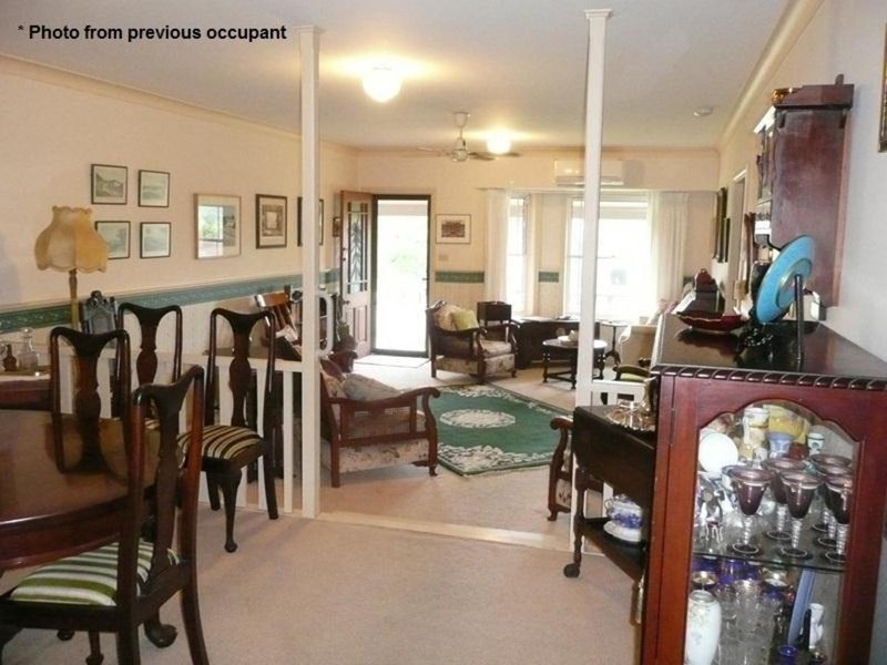 Photo - 1/285 Victoria Street, Taree NSW 2430 - Image 2